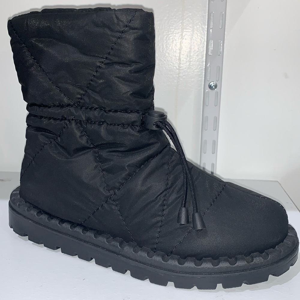 COPY - WATERPROOF BLACK BOOTS